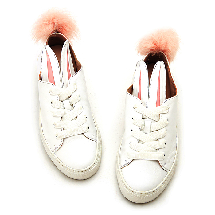 미나패리카(MINNAPARIKKA) 버니 로우탑 여자 스니커즈 TAILSNEAKS WHITE SHEARLING