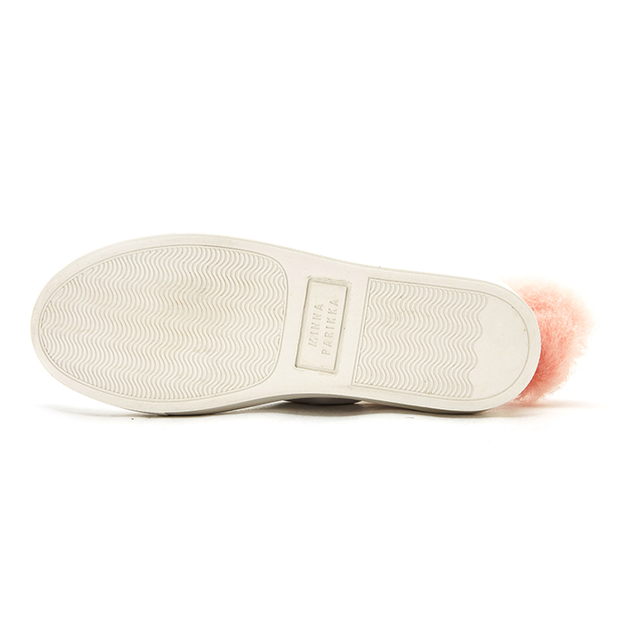 미나패리카(MINNAPARIKKA) 버니 로우탑 여자 스니커즈 TAILSNEAKS WHITE SHEARLING