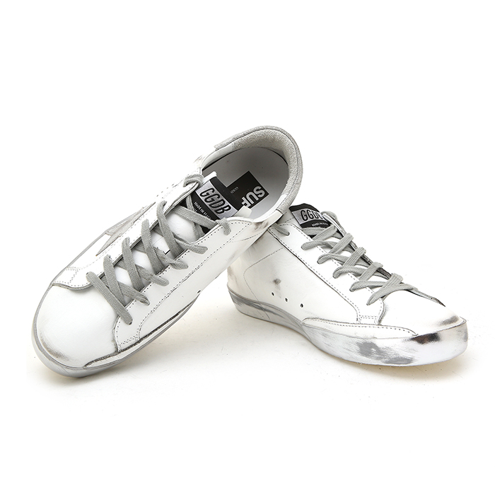 골든구스(GOLDEN GOOSE) 슈퍼스타 로우 스파클 실버 남자 스니커즈 GCOMS590 E36