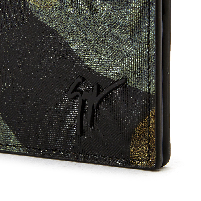 쥬세페자노티(GIUSEPPE ZANOTTI) 카모 홀로그램 남자 반지갑 IAU7008 004 MILITARE