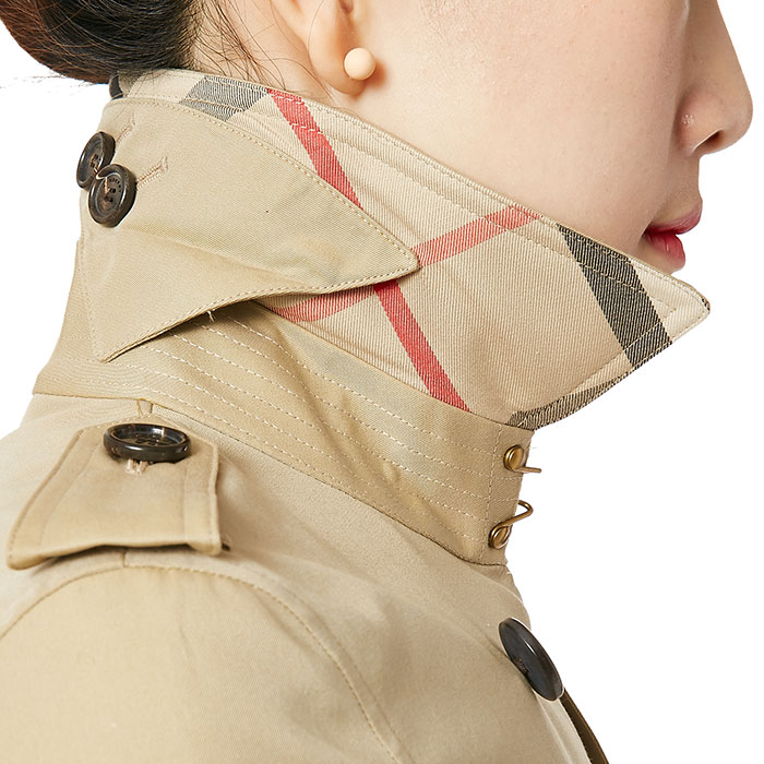 버버리(BURBERRY) 켄징턴 롱 헤리티지 트렌치코트 여자 코트 KENSINGTON 3900458 70500
