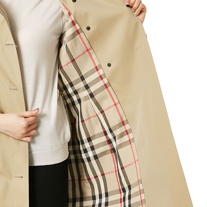 버버리(BURBERRY) 켄징턴 롱 헤리티지 트렌치코트 여자 코트 KENSINGTON 3900458 70500