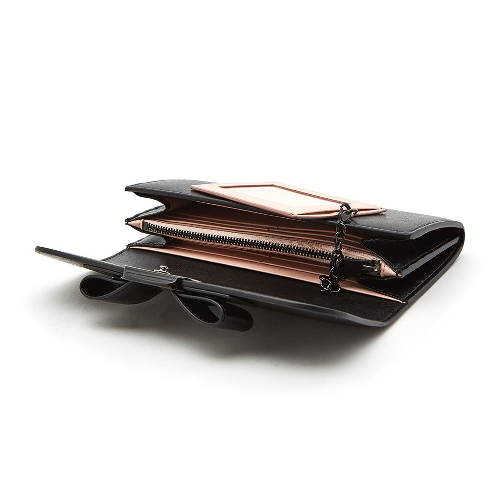 페라가모(FERRAGAMO) 바라 보우 여자 장지갑 22 D269 NERO 0691214