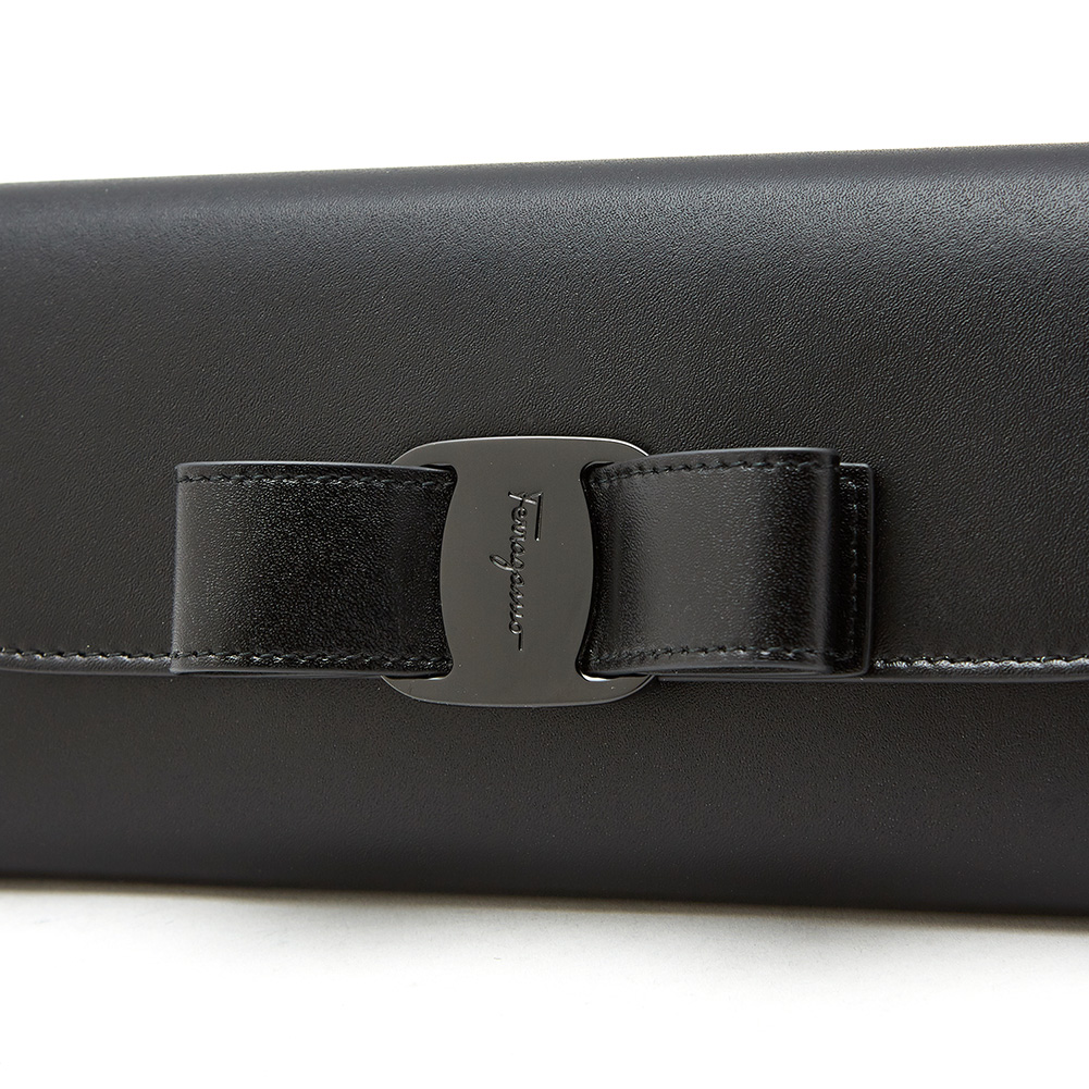 페라가모(FERRAGAMO) 바라 보우 여자 장지갑 22 D269 NERO 0691214