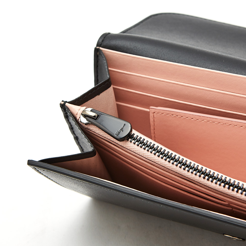 페라가모(FERRAGAMO) 바라 보우 여자 장지갑 22 D269 NERO 0691214