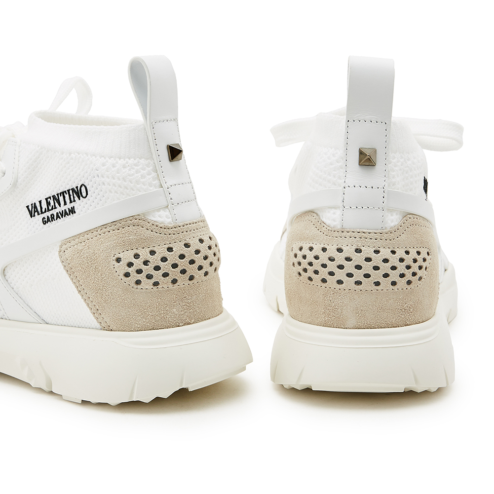 발렌티노(VALENTINO) 사운드 하이 남자 스니커즈 QY2S0A57GHB 0BO