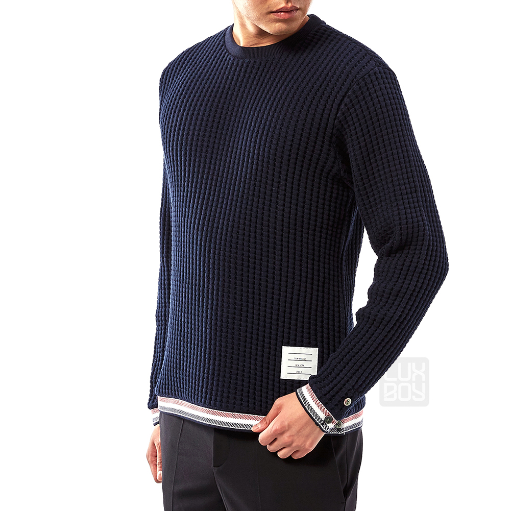 톰브라운(THOM BROWNE) 청키 크루넥 와플 남자 니트 MJT101A 03635 415