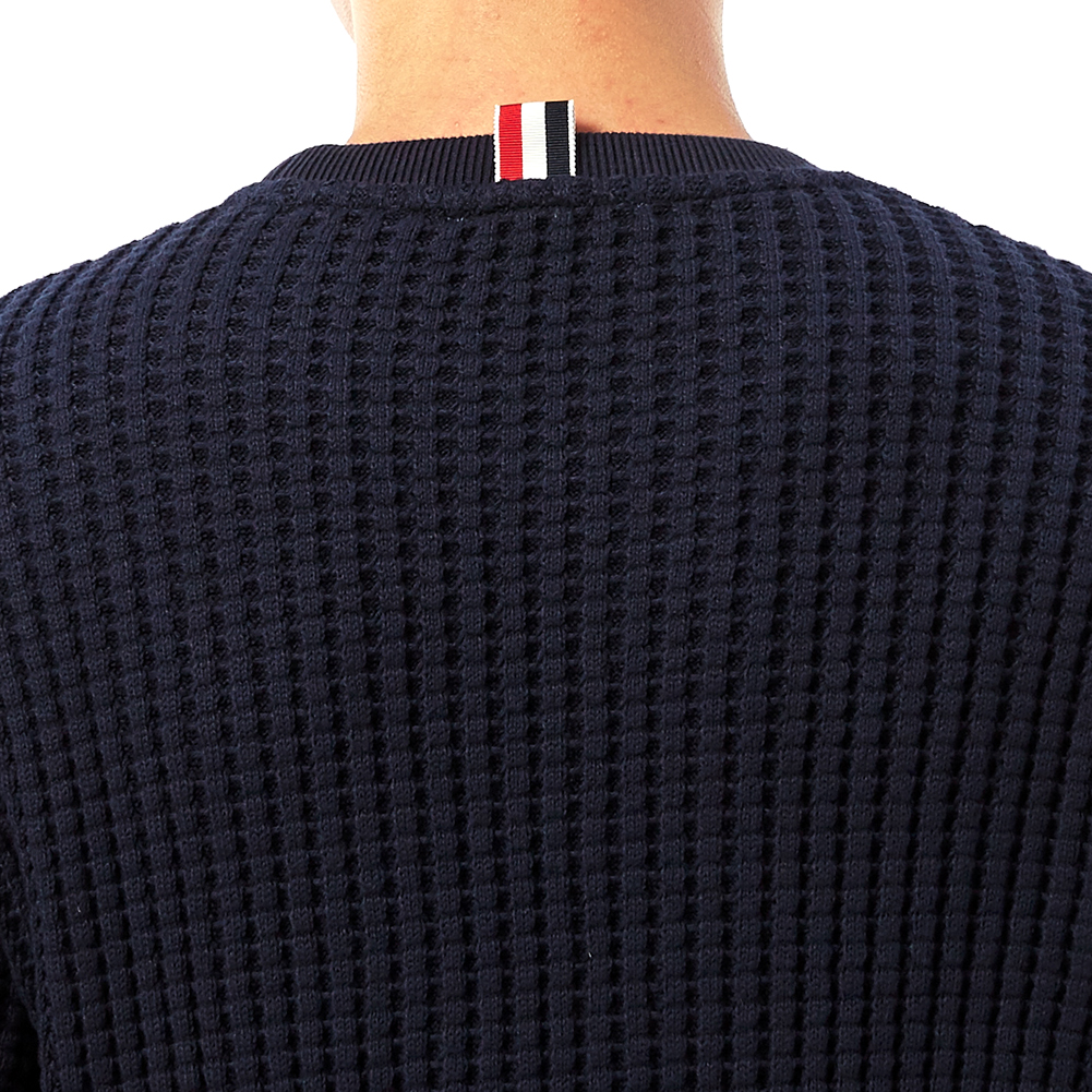 톰브라운(THOM BROWNE) 청키 크루넥 와플 남자 니트 MJT101A 03635 415