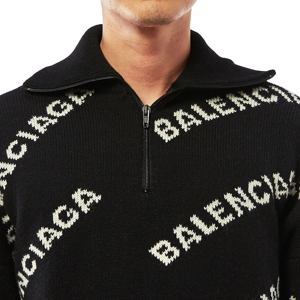 발렌시아가(BALENCIAGA) 로고 반집업 남자 울 니트 534644 T1471 1070