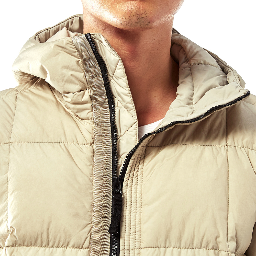 스톤아일랜드(STONE ISLAND) 와펜 크링클랩스 남자 패딩 점퍼 691541223 V0090