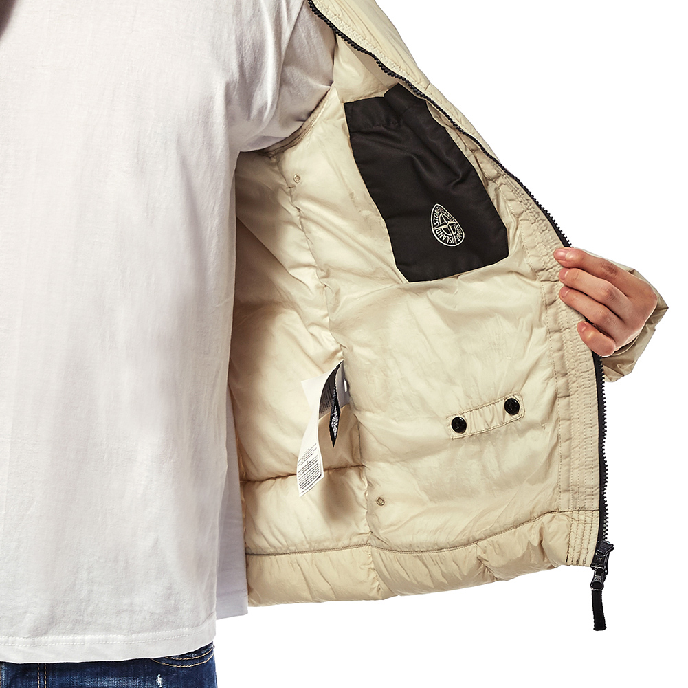 스톤아일랜드(STONE ISLAND) 와펜 크링클랩스 남자 패딩 점퍼 691541223 V0090