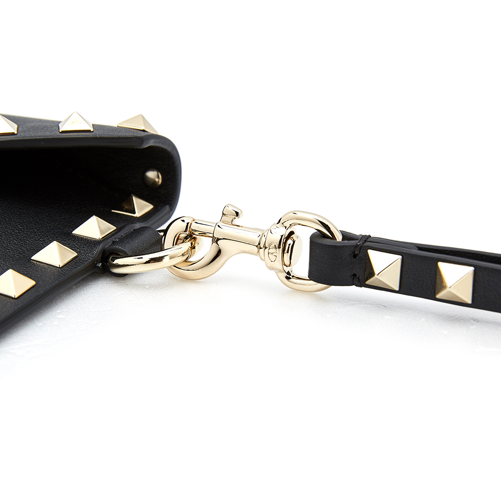 발렌티노(VALENTINO) 락스터드 엔벨롭여자 클러치/파우치백 PW0P0P87BOL 0NO