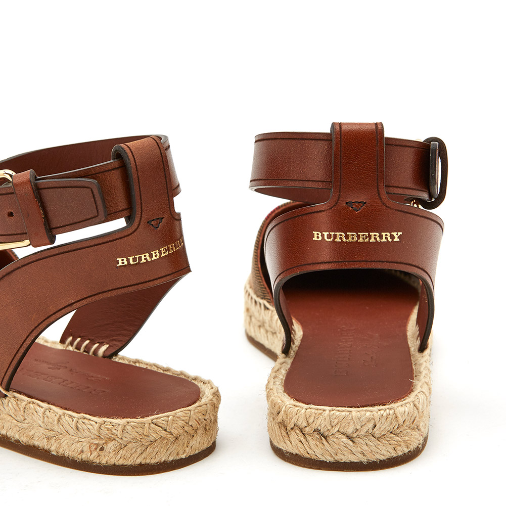 버버리(BURBERRY) 하우스 체크 에스파드리유 여자 샌들 ABBIE 4054530