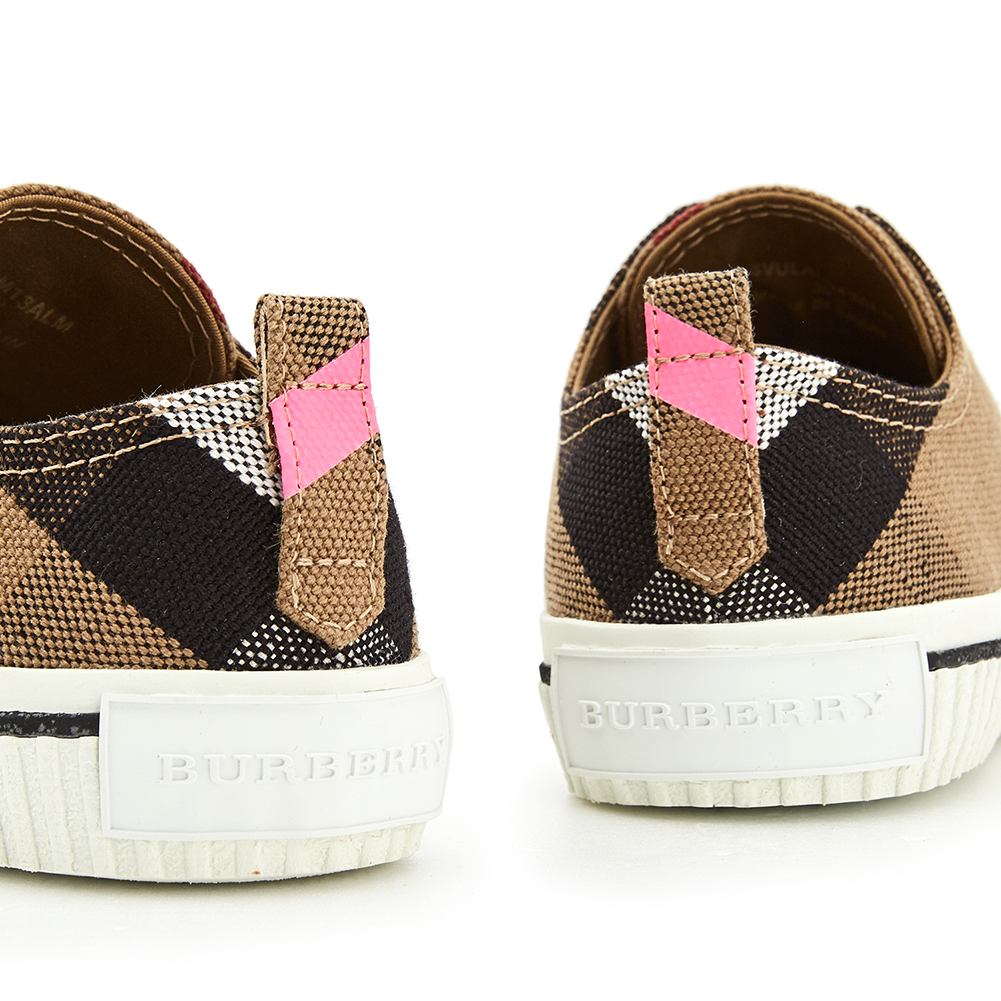 버버리(BURBERRY) 체크 여자 스니커즈 BOURNE 4066353