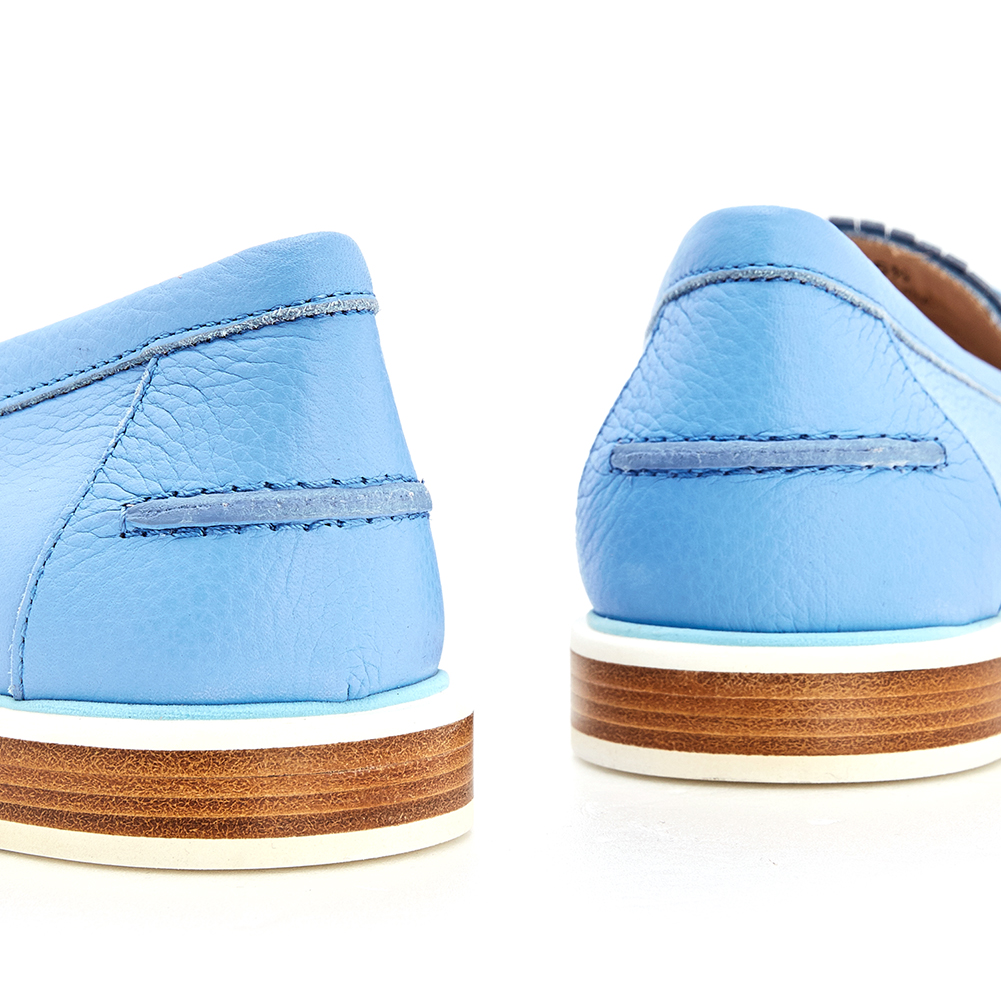 토즈(TODS) 태슬 로퍼 여자 플랫슈즈 XXW74A0X2305J1U022