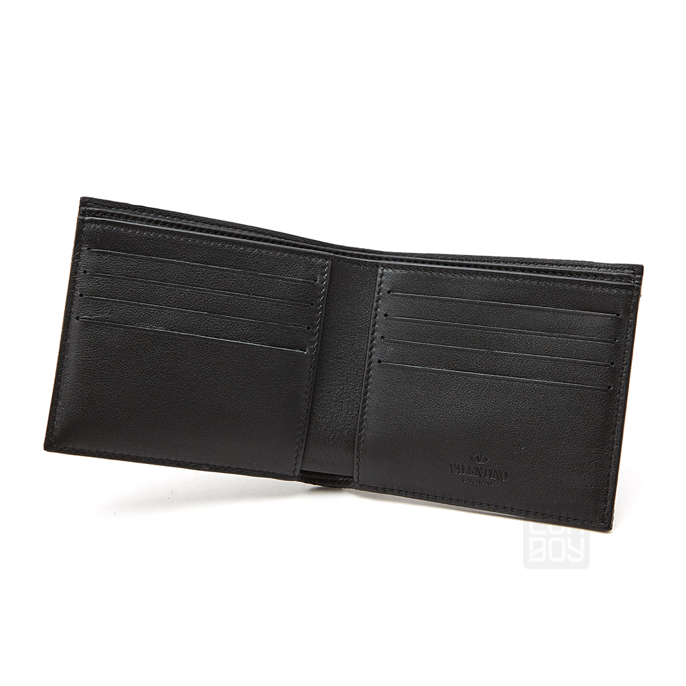 발렌티노(VALENTINO) 락스터드 카모플라쥬 남자 반지갑 PY0P0654NAI 0NO