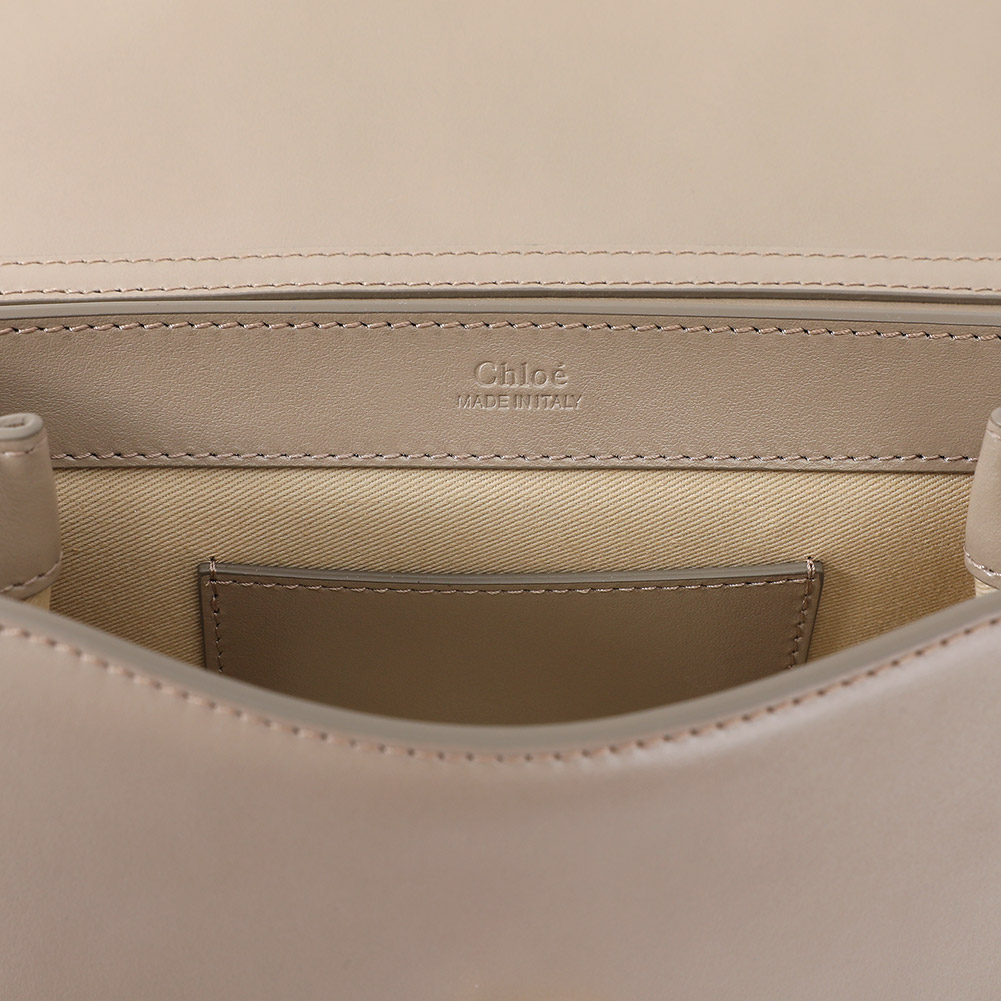 끌로에(CHLOE) C 클러치 미니 여자 체인 숄더백 CHC19SS192A37 23W