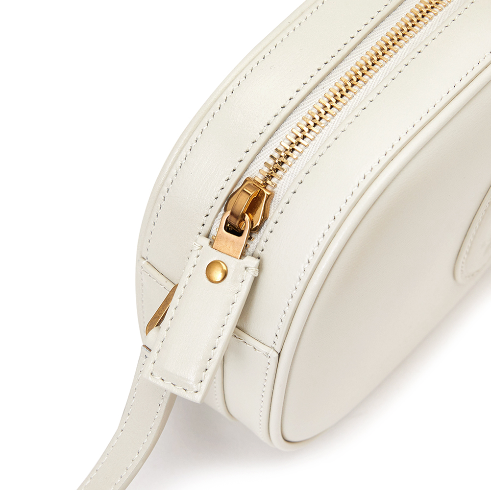 생로랑(SAINT LAURENT PARIS) 르 61 여자 카메라백 582673 02G0W 9207