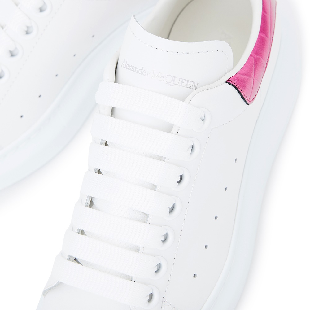 알렉산더맥퀸(ALEXANDER MCQUEEN) 오버솔 여자 스니커즈 553770 WHWKU 9388