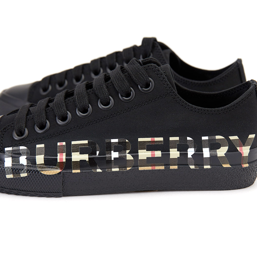 버버리(BURBERRY) 빈티지 체크 로고 여자 스니커즈 LARKHALL 8019330