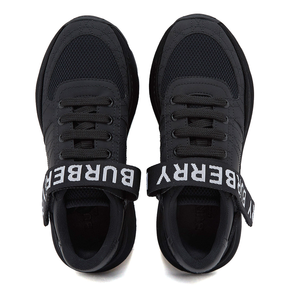 버버리(BURBERRY) 로고 여자 메쉬 스니커즈 RONNIE ZIG L LOW 8011532