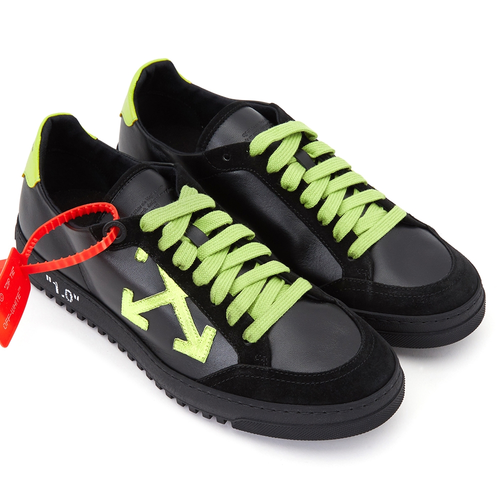 오프화이트(OFF WHITE) 2.0 남자 스니커즈 OMIA042F 19D68037 1062