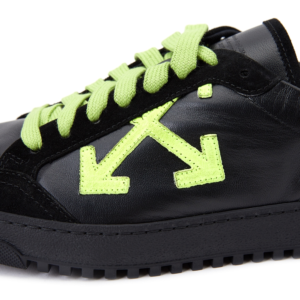 오프화이트(OFF WHITE) 2.0 남자 스니커즈 OMIA042F 19D68037 1062