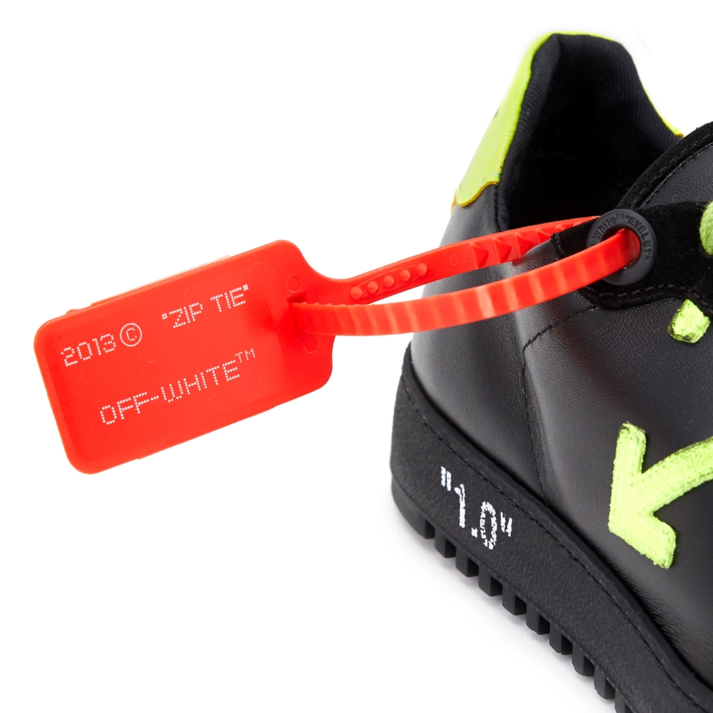 오프화이트(OFF WHITE) 2.0 남자 스니커즈 OMIA042F 19D68037 1062