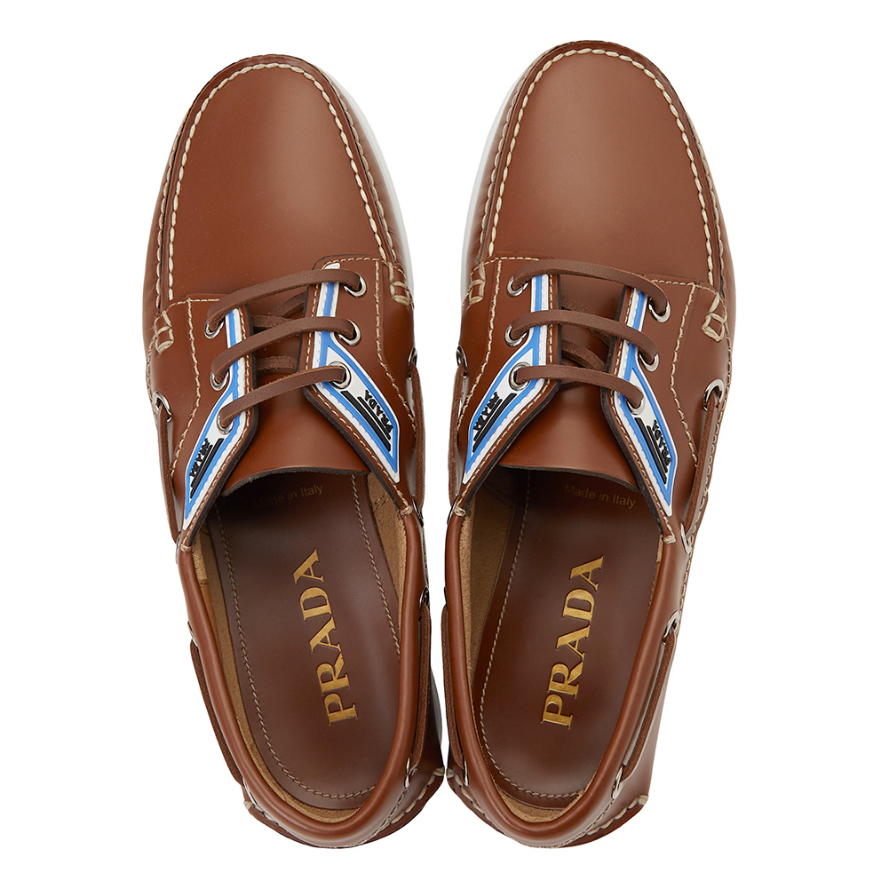 프라다(PRADA) 로고 남자 로퍼 2EG269 055 F0005