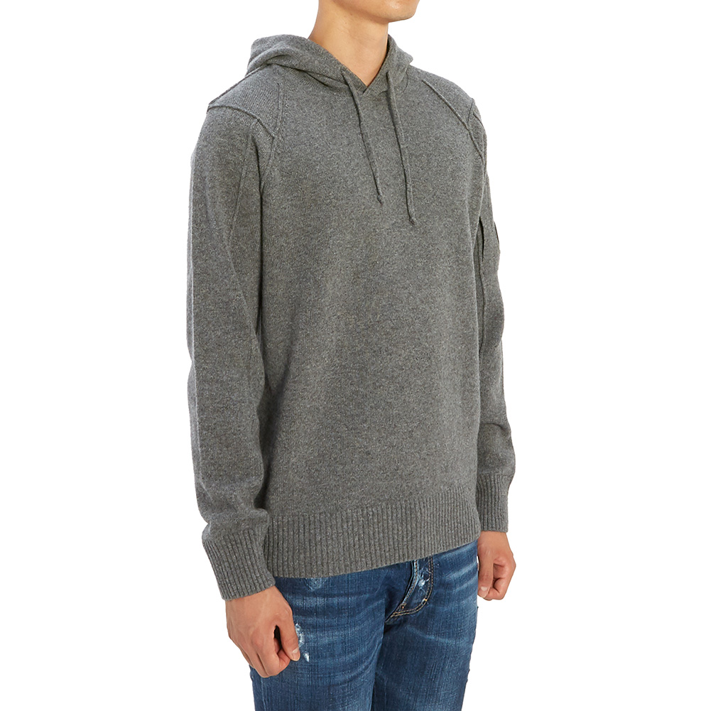 씨피컴퍼니(CP COMPANY) 렌즈 후드 남자 울 니트 07CMKN067A 005504A 925