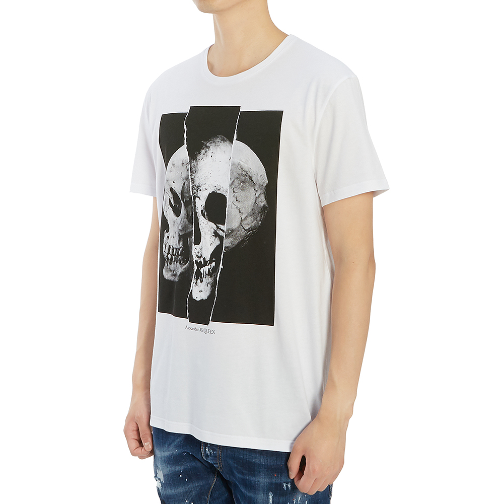 알렉산더맥퀸(ALEXANDER MCQUEEN) 스컬 남자 반팔티셔츠 582923 QNZ8B 0900