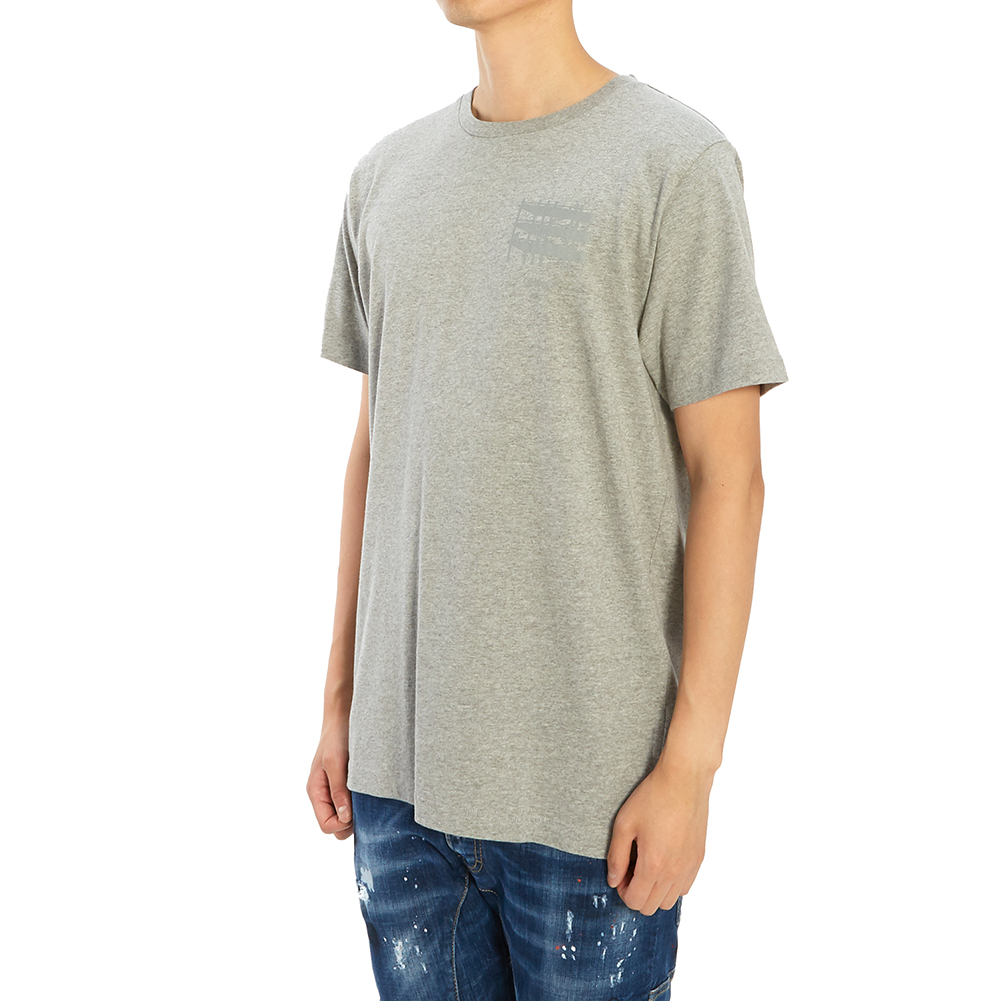 오프화이트(OFF WHITE) 인더스트리얼 슬림 남자 반팔티셔츠 OMAA027E 19185004 0791