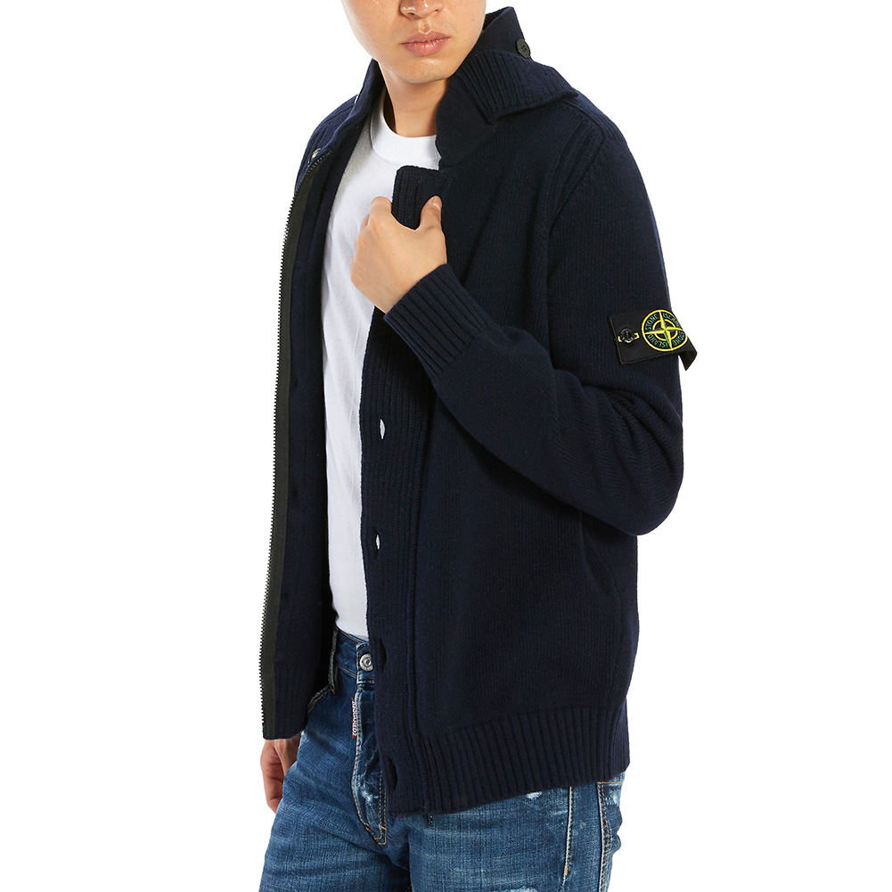 스톤아일랜드(STONE ISLAND) 와펜 남자 울 집업 가디건 7115564A3 V0020