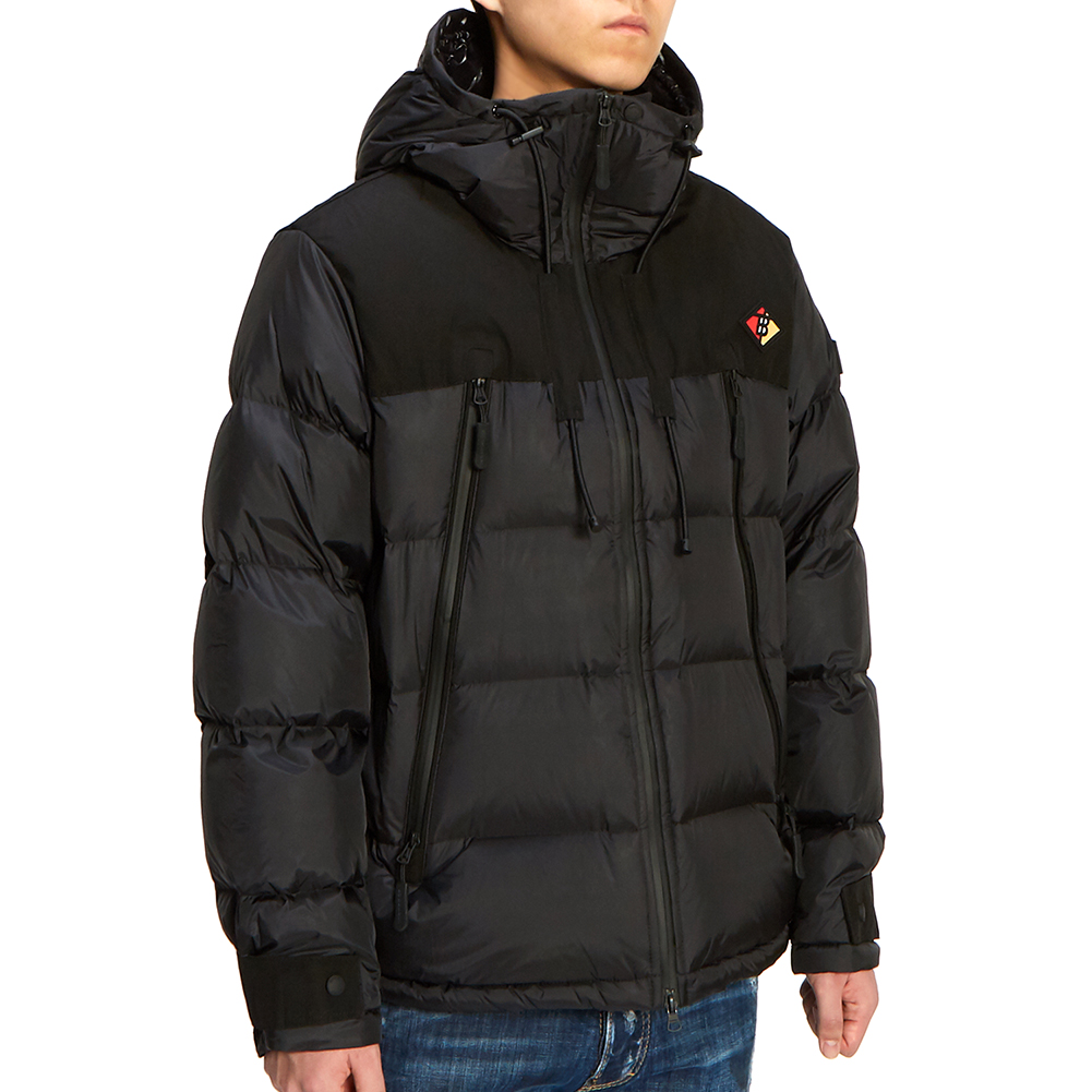 버버리(BURBERRY) 로고 그래픽 남자 패딩 점퍼 WESTCROFT 8018398 A1189