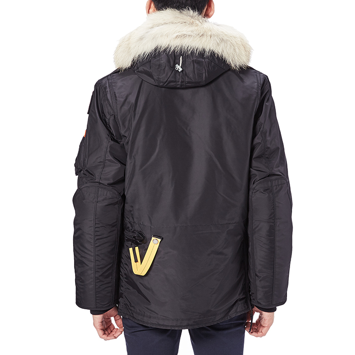 파라점퍼스(PARAJUMPERS) 라이트핸드 마스터피스 남자 점퍼 PMJCKMA03 BLACK