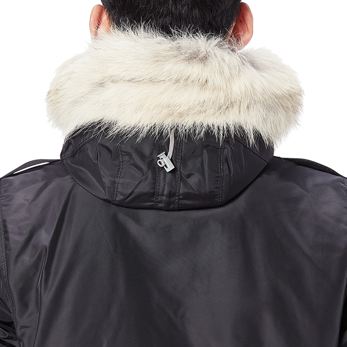 파라점퍼스(PARAJUMPERS) 라이트핸드 마스터피스 남자 점퍼 PMJCKMA03 BLACK