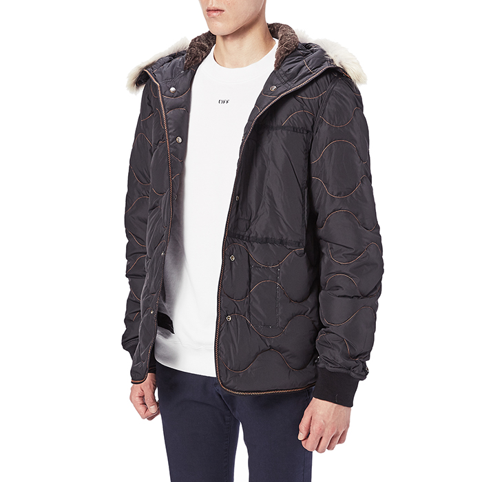 파라점퍼스(PARAJUMPERS) 라이트핸드 마스터피스 남자 점퍼 PMJCKMA03 BLACK