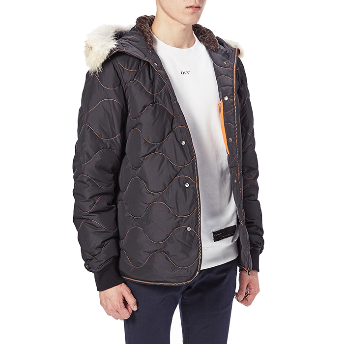 파라점퍼스(PARAJUMPERS) 라이트핸드 마스터피스 남자 점퍼 PMJCKMA03 BLACK