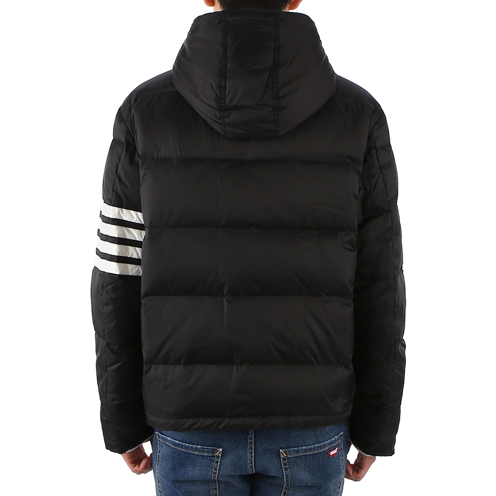 톰브라운(THOM BROWNE) 사선 완장 남자 패딩 봄버 자켓 MJD061X 05411 001