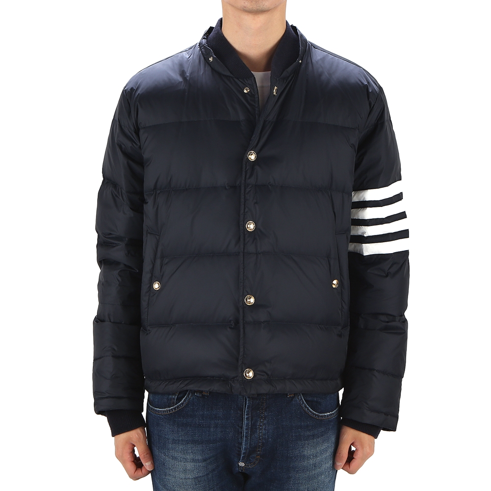 톰브라운(THOM BROWNE) 사선 완장 남자 패딩 봄버 자켓 MJD061X 05411 415