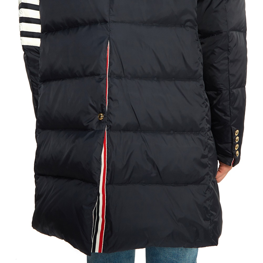 톰브라운(THOM BROWNE) 사선 완장 남자 패딩 점퍼 MOD040X 05411 415