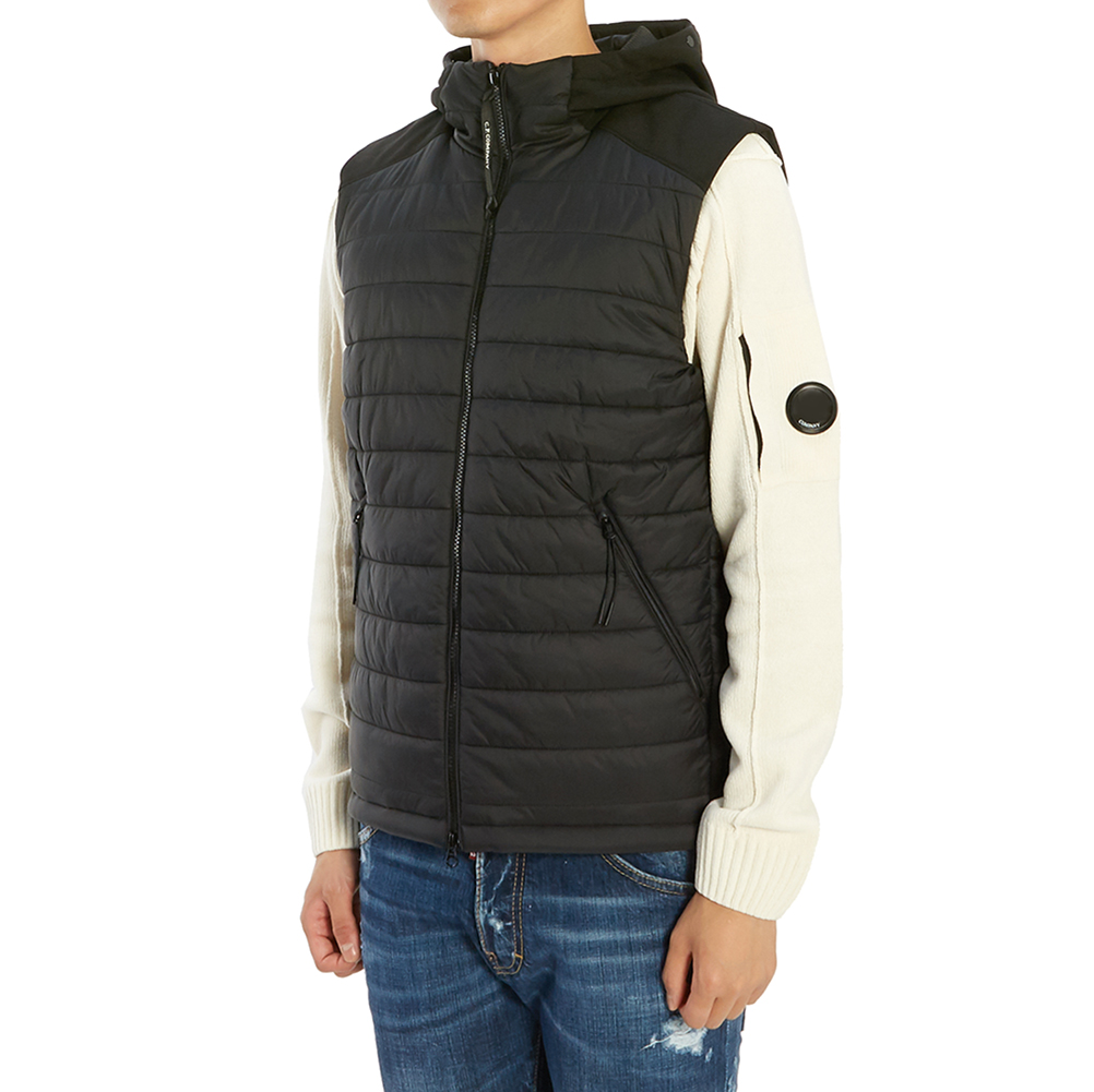 씨피컴퍼니(CP COMPANY) 쉘 고글 남자 후드 패딩 조끼 07CMOW019A 005242M 999