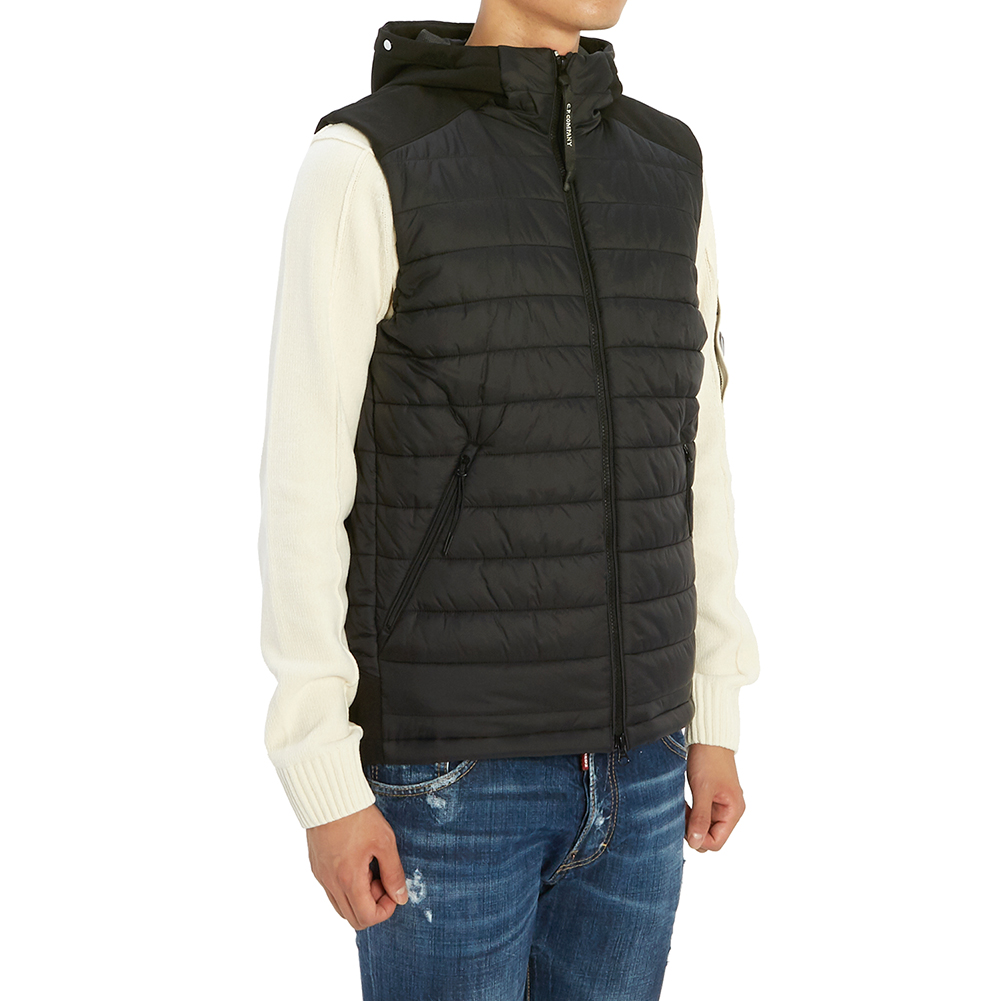 씨피컴퍼니(CP COMPANY) 쉘 고글 남자 후드 패딩 조끼 07CMOW019A 005242M 999