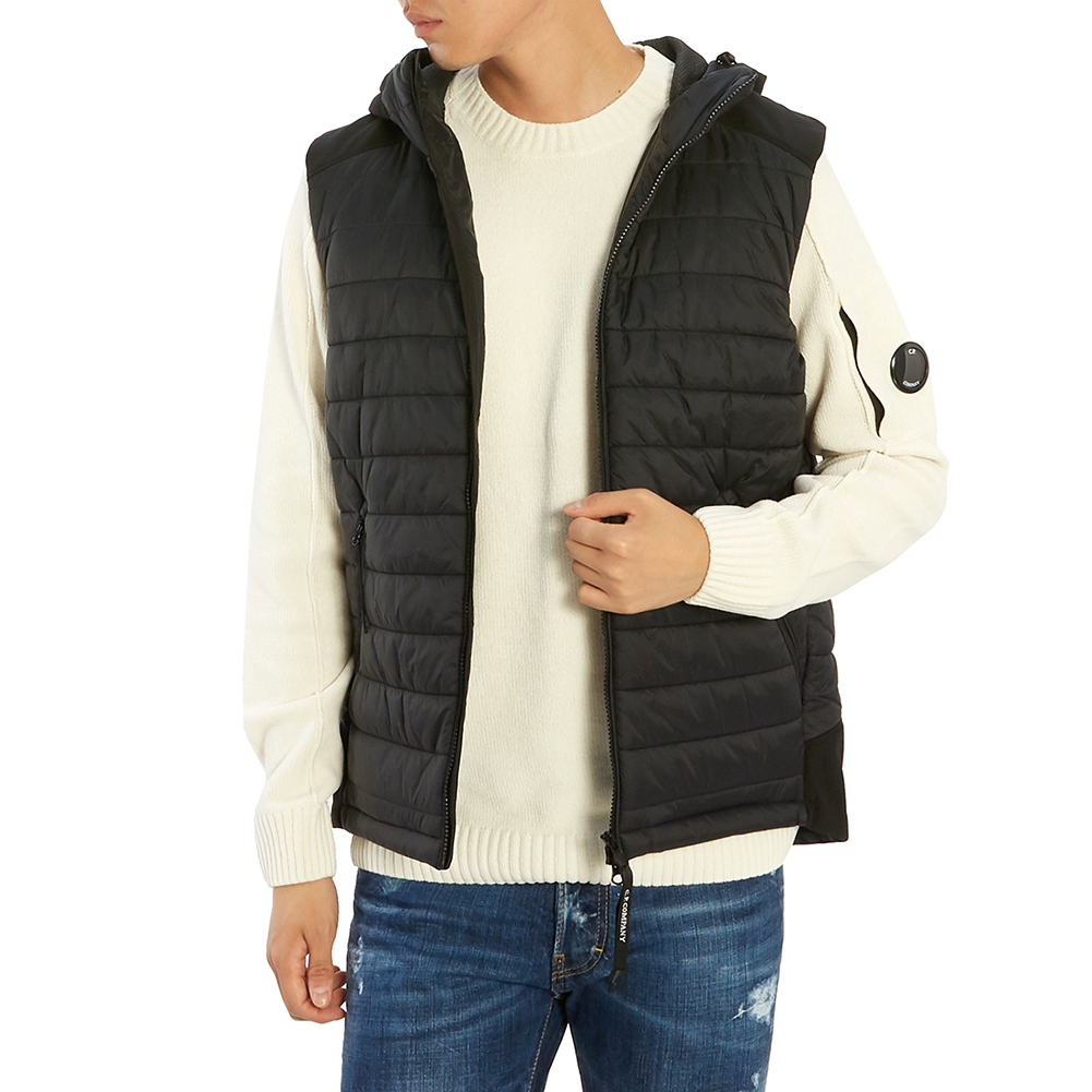 씨피컴퍼니(CP COMPANY) 쉘 고글 남자 후드 패딩 조끼 07CMOW019A 005242M 999