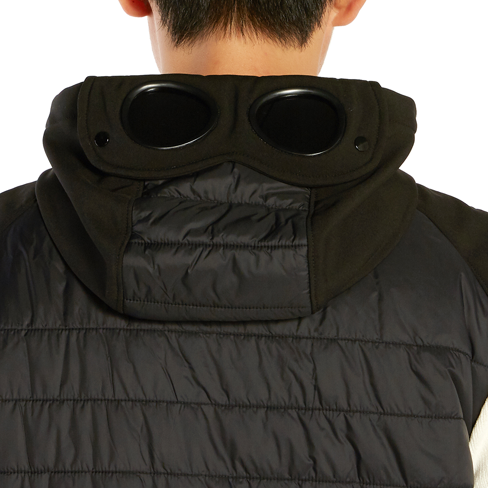 씨피컴퍼니(CP COMPANY) 쉘 고글 남자 후드 패딩 조끼 07CMOW019A 005242M 999