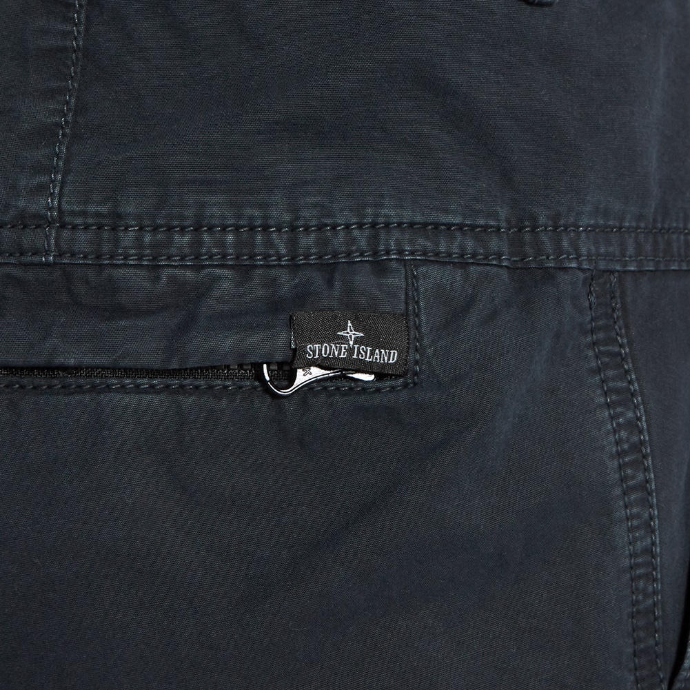스톤아일랜드(STONE ISLAND) 로고 남자 치노 팬츠 7015323WA V0120