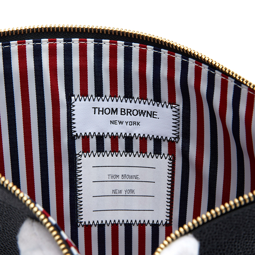 톰브라운(THOM BROWNE) 삼선탭 미디움 공용 클러치/파우치백 MAC084A 00198 001