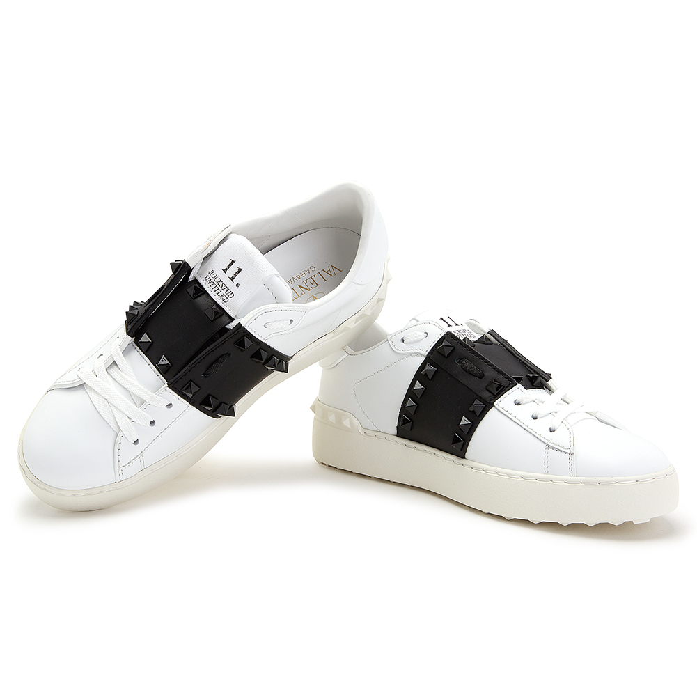 발렌티노(VALENTINO) 락스터드 언타이틀 여자 스니커즈 RW0S0A01LTU A01