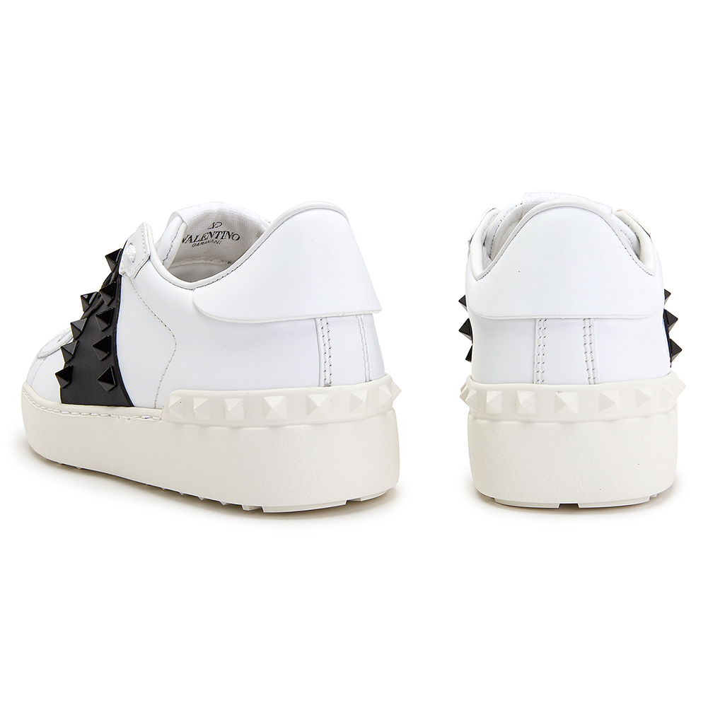 발렌티노(VALENTINO) 락스터드 언타이틀 여자 스니커즈 RW0S0A01LTU A01