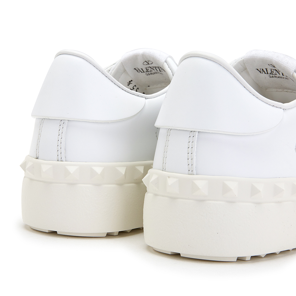 발렌티노(VALENTINO) 락스터드 언타이틀 여자 스니커즈 RW0S0A01LTU A01